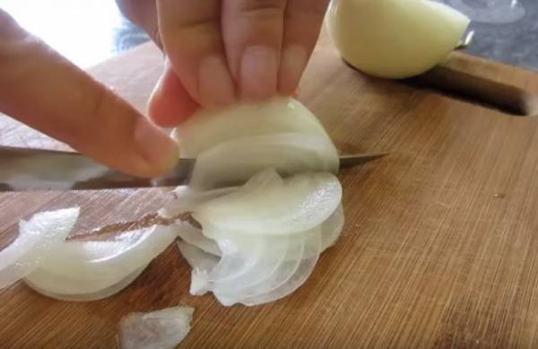 Как приготовить корейский салат из кабачков на зиму в домашних условиях