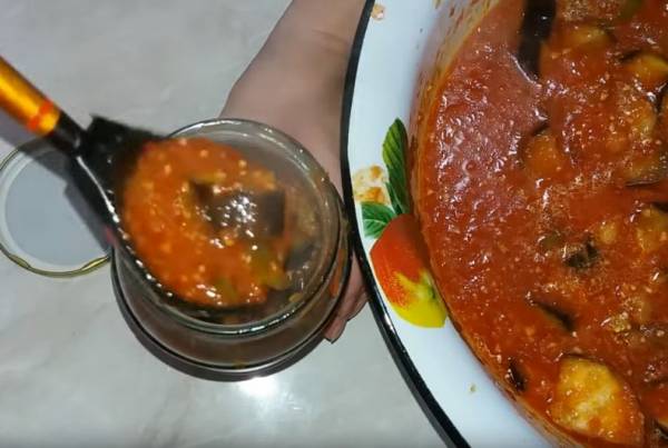 Баклажаны в томатной заливке из томатной пасты: простой и вкусный рецепт